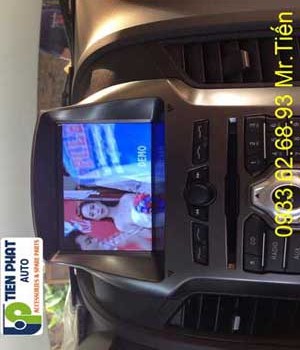 dvd chay android  cho Ford Ranger 2015 tai Tai Huyen Cu Chi